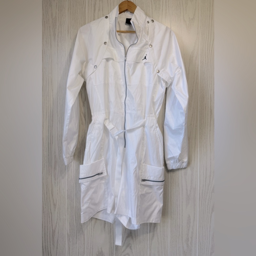 Jordan Nike White Convertible Utility Jumpsuit DD7089-100 $185 Womens Size M LNC